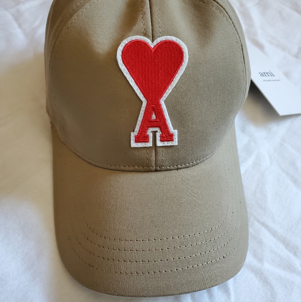 Ami Paris Cap Beige
